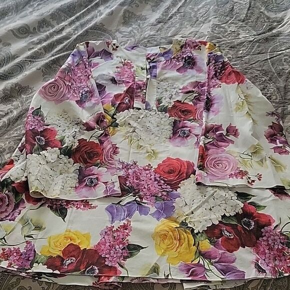 Floral Print Long Sleeve Dress - Picture 3 of 11